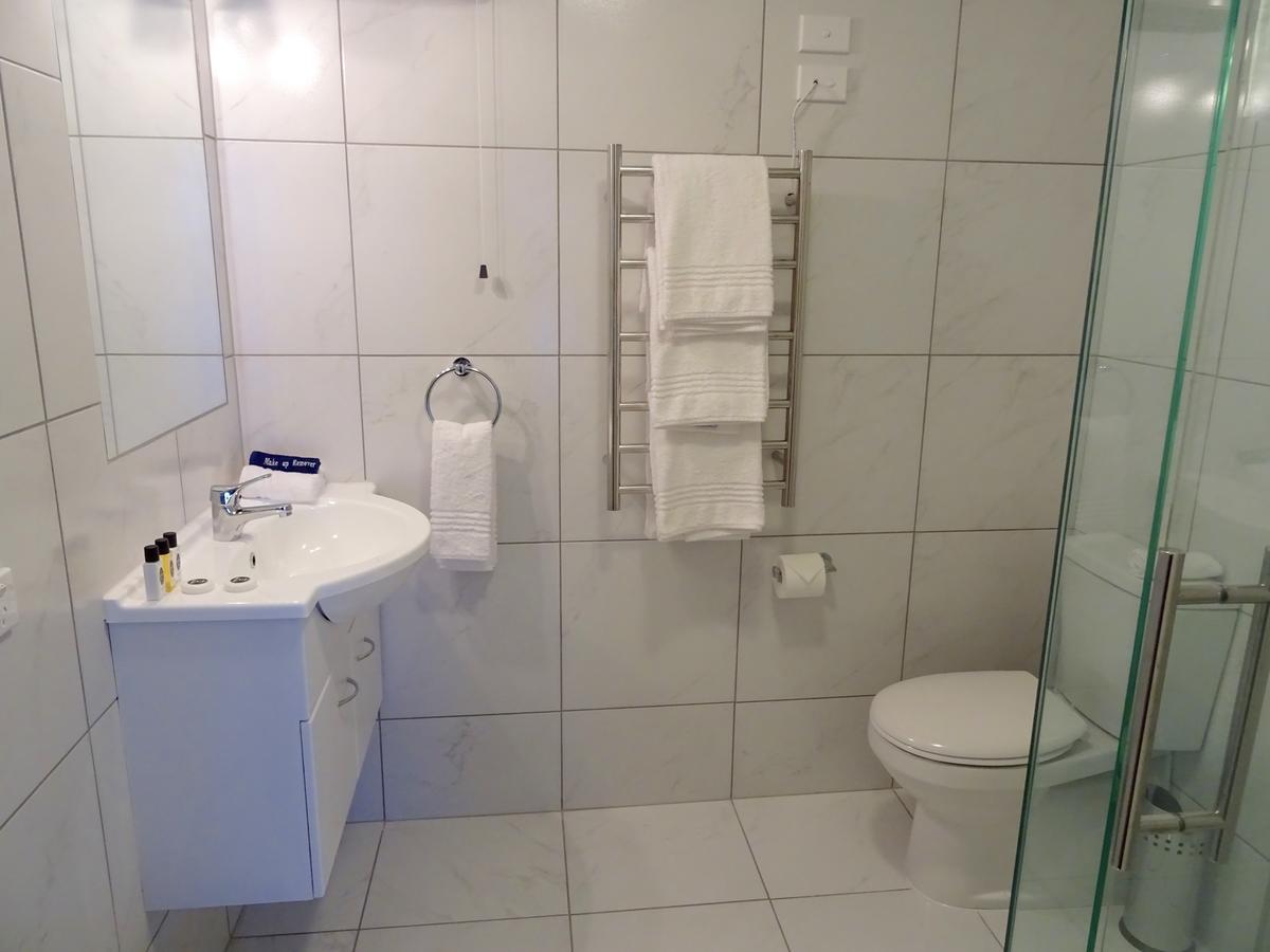 Bks Premier 5* Hamilton