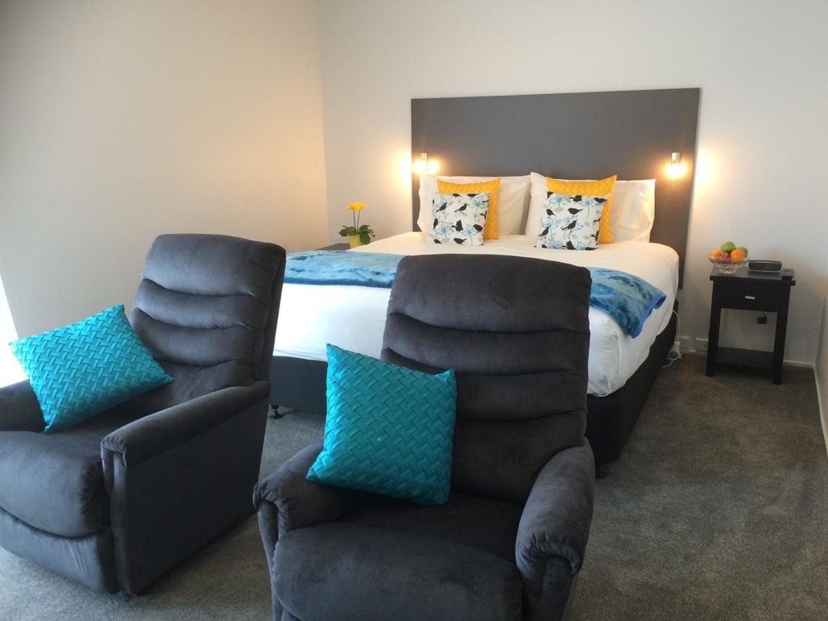 Bks Premier 5* Hamilton